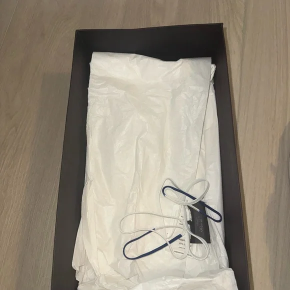 Valentino Garavani Calfskin Open Sneakers White/Navy Leather - Picture 6 of 12